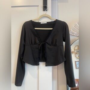 Gaze Black Long Sleeve Tie-Front Crop Top